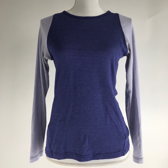 Patagonia Tops - Patagonia Women's Base Layer Size Small Top